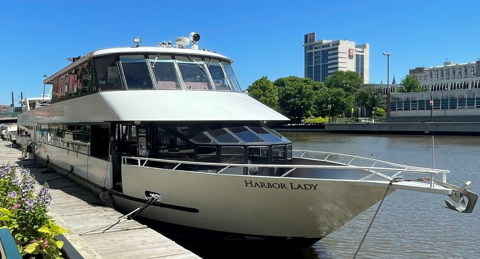 milwaukee history boat tour